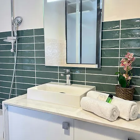 Champs Elysees - Prestige With Lift For 6 Apartmán *