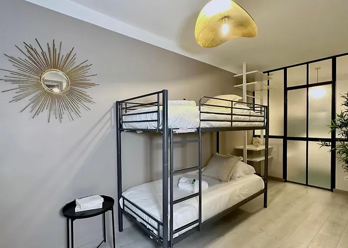Champs Elysees - Prestige With Lift For 6 Daire Paris
