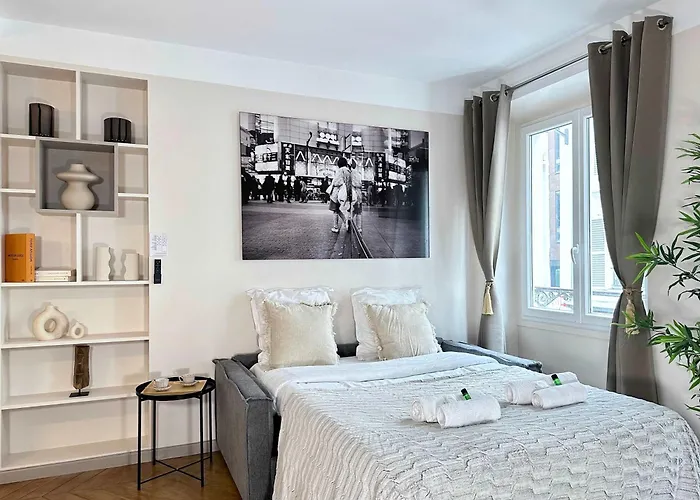 Champs Elysees - Prestige With Lift For 6 * Paris
