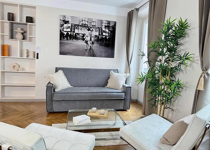 Champs Elysees - Prestige With Lift For 6 *