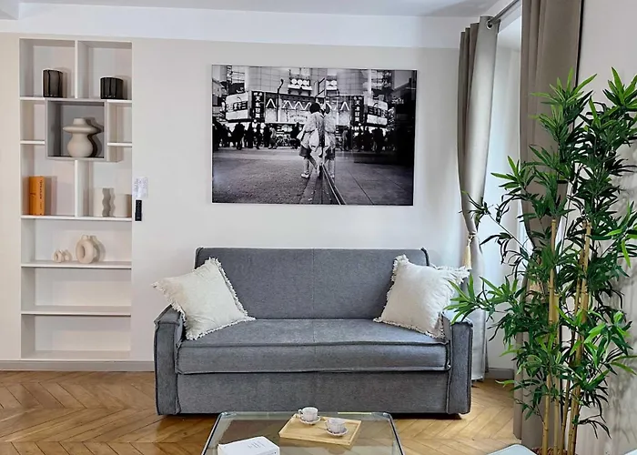 Champs Elysees - Prestige With Lift For 6 * Paris