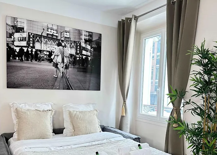 Daire Champs Elysees - Prestige With Lift For 6 Paris