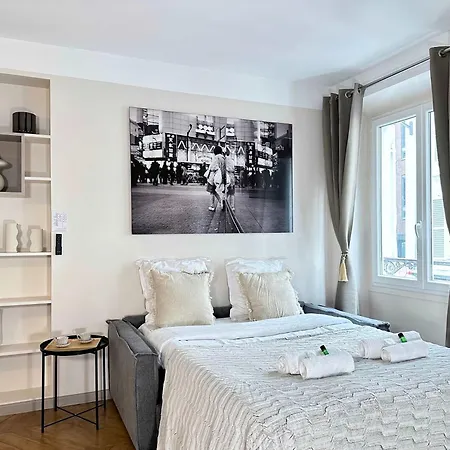 Typical Luxurious Parisian Getaway * Париж
