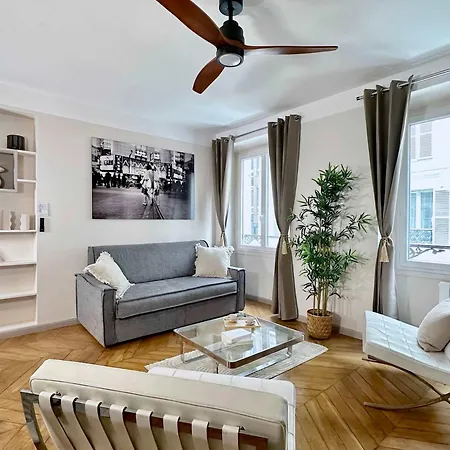 Апартаменты Typical Luxurious Parisian Getaway *