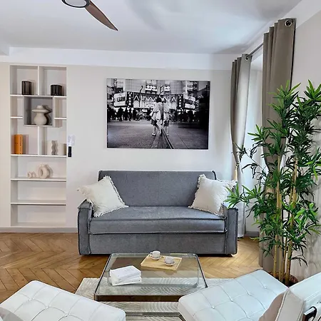 Typical Luxurious Parisian Getaway * Париж
