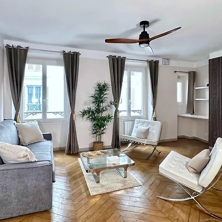 Typical Luxurious Parisian Getaway * Париж